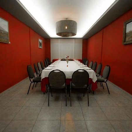 Hotel Fornos カラタユー エクステリア 写真