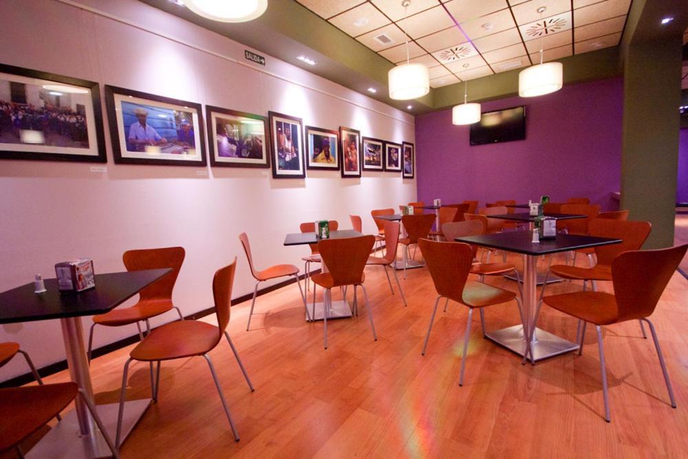 Hotel Fornos カラタユー エクステリア 写真